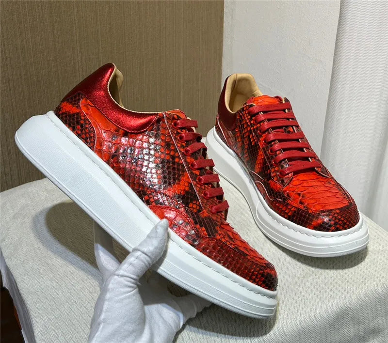 TREKHE | Serpentine Leder Street Sneakers – Silber-Schwarze Exotische Schnürschuhe für Herren