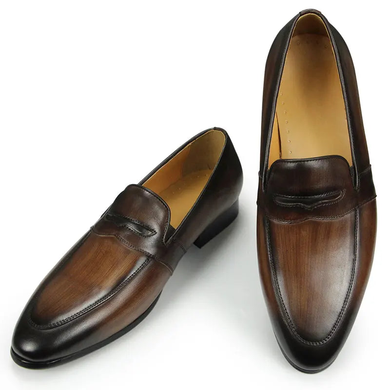 TREKHE | Klassische Slip-On-Loafer – Echtes Rindsleder mit dezentem Plateau-Finish