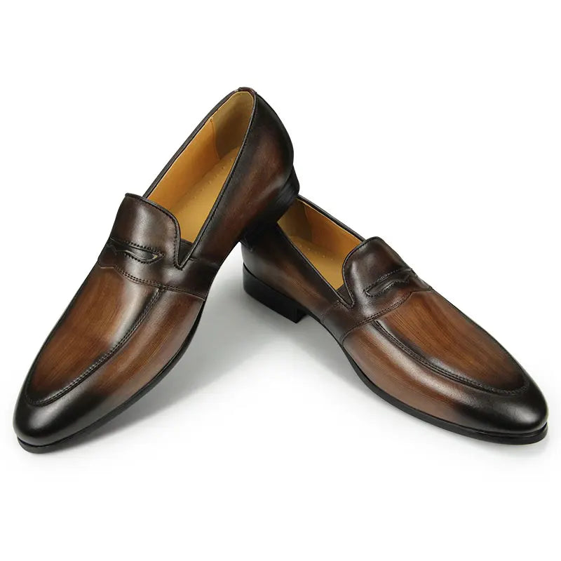 TREKHE | Klassische Slip-On-Loafer – Echtes Rindsleder mit dezentem Plateau-Finish