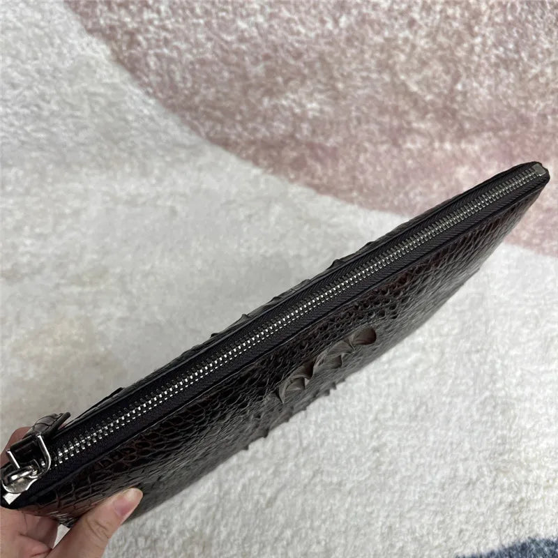 TREKHE | Heritage Crocodile Envelope Clutch – Klassische Leder-Handgelenktasche