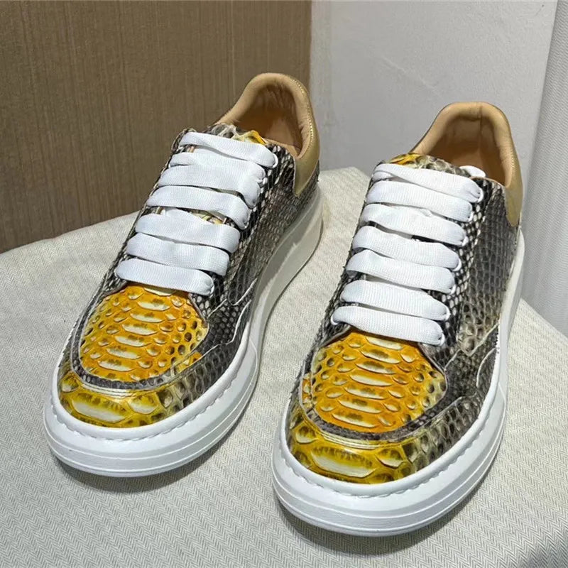 TREKHE | Serpentine Leder Street Sneakers – Silber-Schwarze Exotische Schnürschuhe für Herren