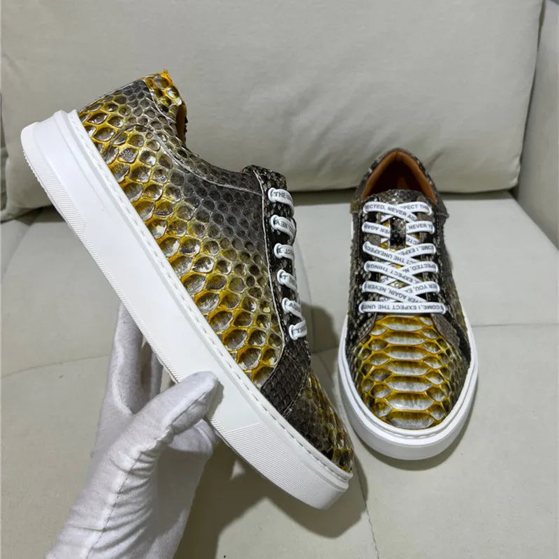 TREKHE | Imperial Serpent Gold Sneakers – Exotische Boardschuhe zum Schnüren
