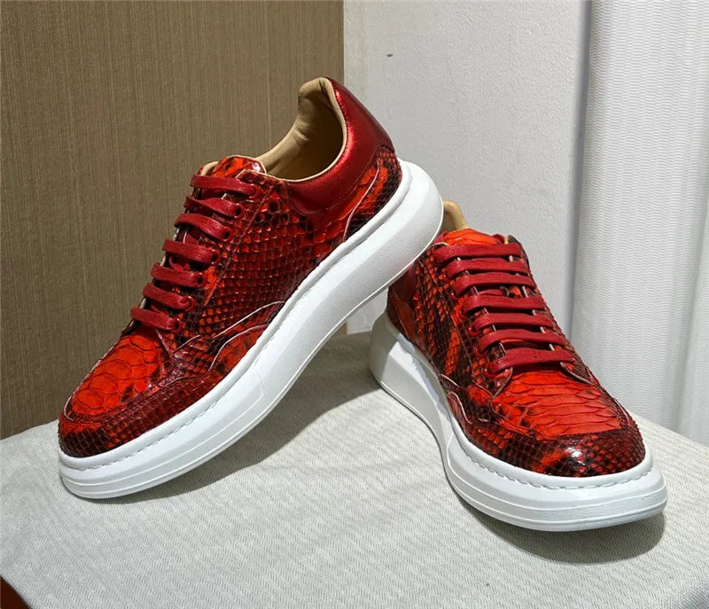 TREKHE | Serpentine Leder Street Sneakers – Silber-Schwarze Exotische Schnürschuhe für Herren