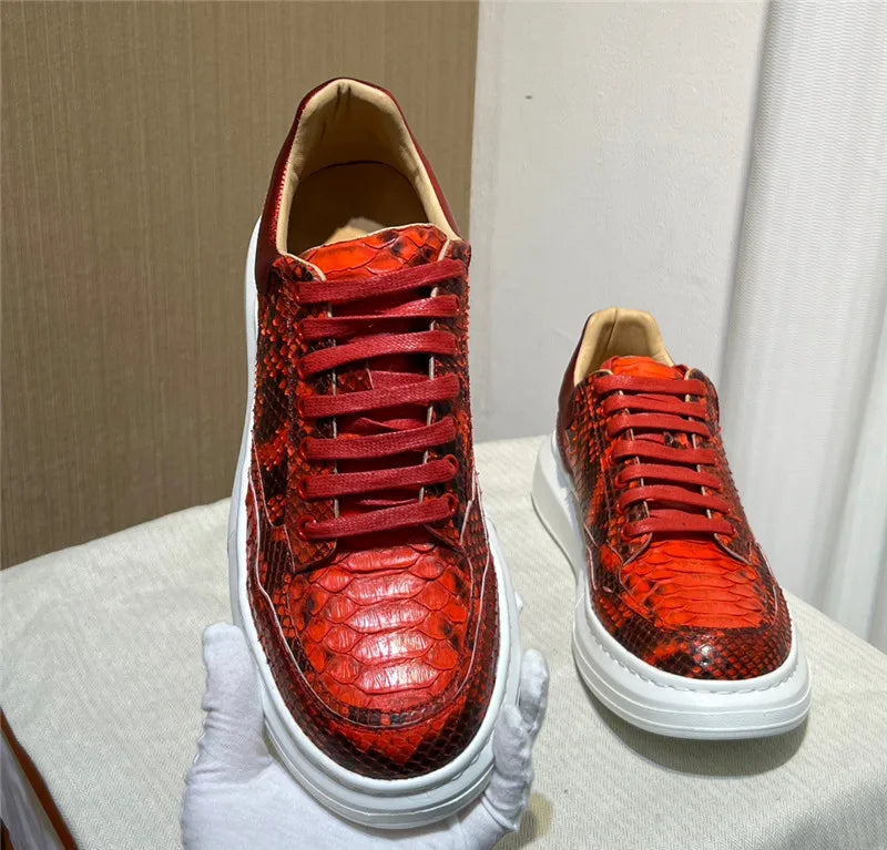 TREKHE | Serpentine Leder Street Sneakers – Silber-Schwarze Exotische Schnürschuhe für Herren