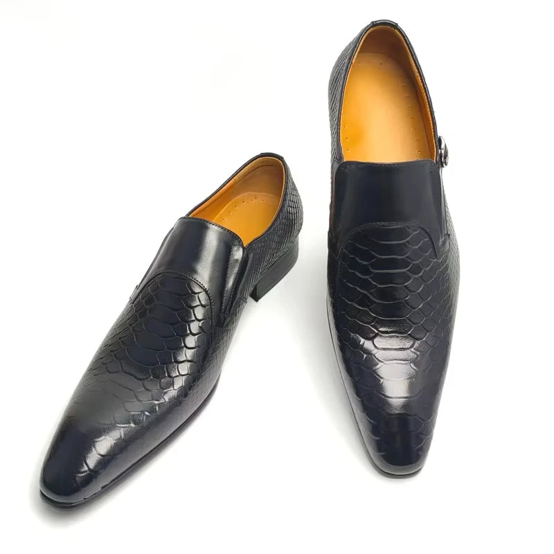 TREKHE | Essential Schwarze Slip-On-Loafer – Handbemaltes Rindsleder