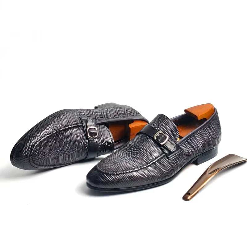 TREKHE | Signature Loafer mit Schnalle – Echtes Leder mit Animalprint-Prägung