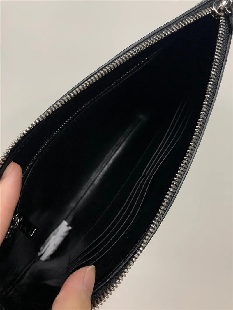TREKHE | Prime Crocodile Slim Clutch – Kompakte Executive-Handgelenktasche aus Leder