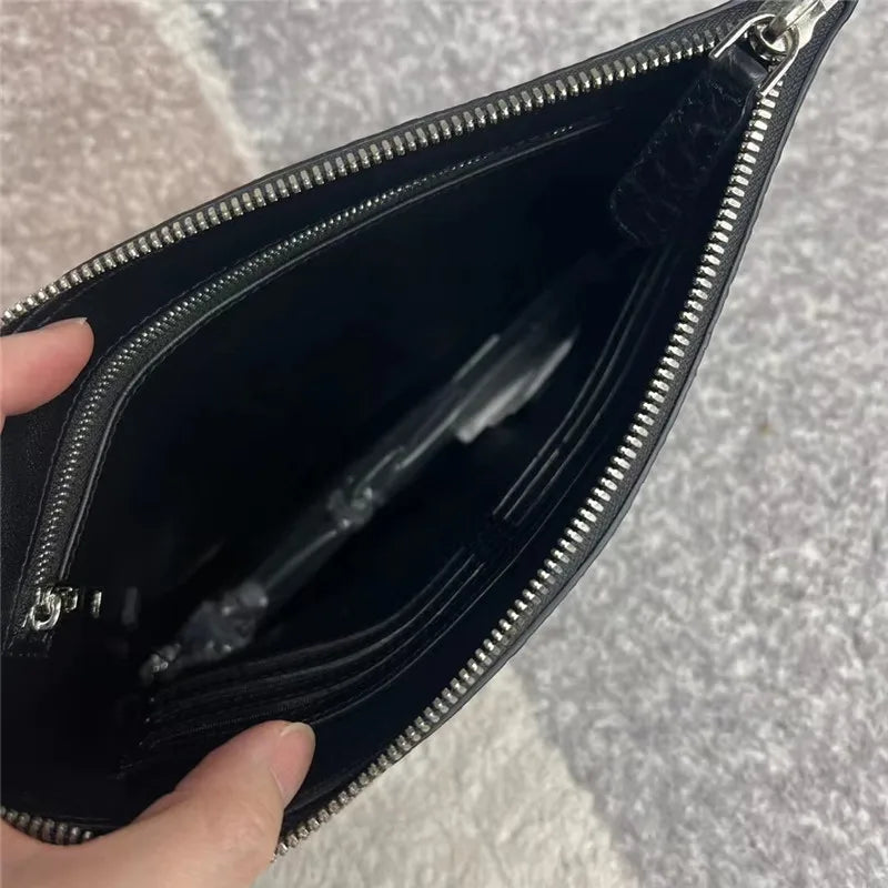 TREKHE | Crest Crocodile Envelope Clutch – Edle Business-Handgelenktasche