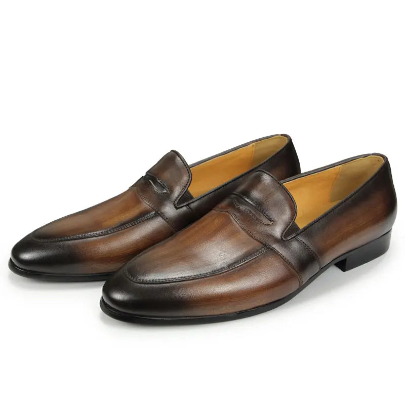 TREKHE | Klassische Slip-On-Loafer – Echtes Rindsleder mit dezentem Plateau-Finish