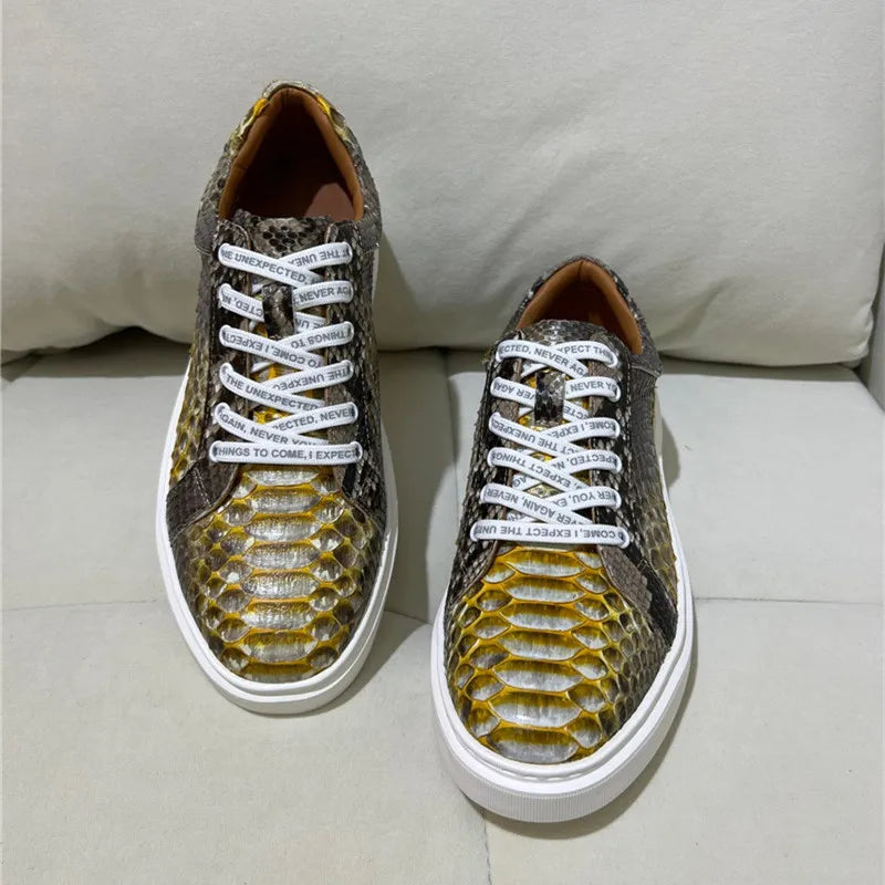 TREKHE | Imperial Serpent Gold Sneakers – Exotische Boardschuhe zum Schnüren