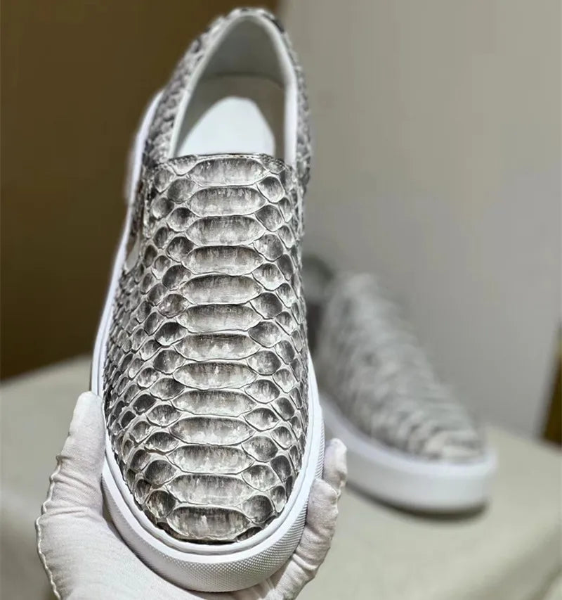 TREKHE | Graue Slip-On-Loafer aus exotischem Leder – Unisex-Ballerinas