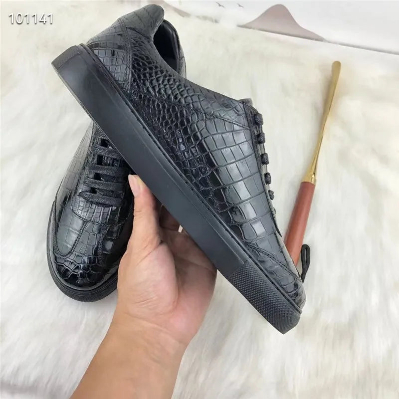 TREKHE | Essential Schnürschuhe aus Krokodilleder – Schwarze, exotische Wanderschuhe für Herren