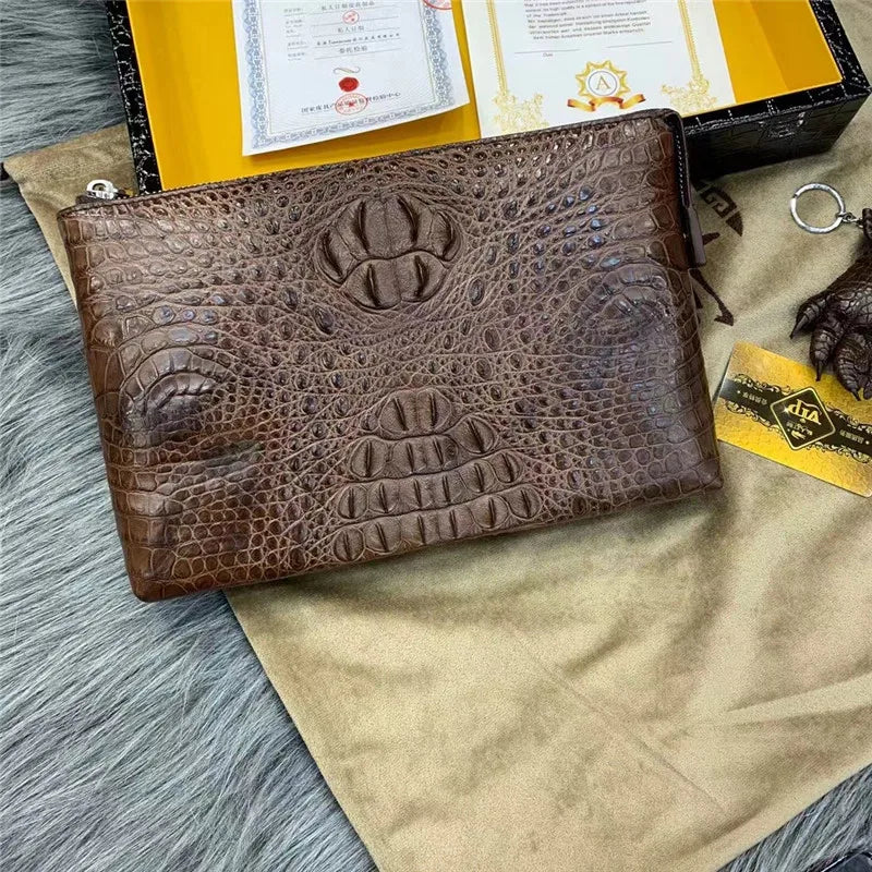TREKHE | Executive Clutch aus Krokodilleder – Große Umschlagtasche mit Handgelenksriemen für Herren